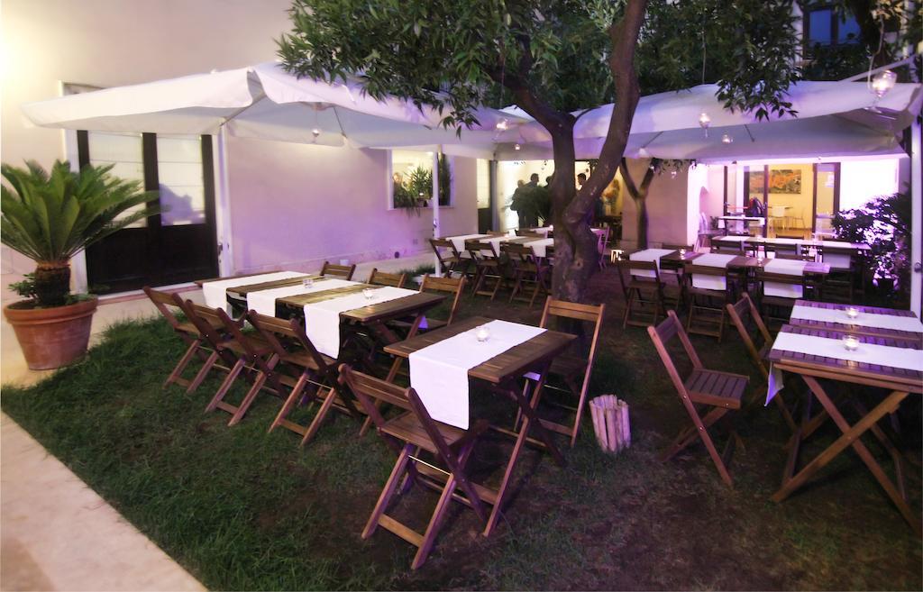 Hotel L' Antico Cortile Caserta Exterior foto